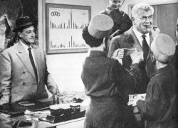 [Tot� e Gino Cervi]