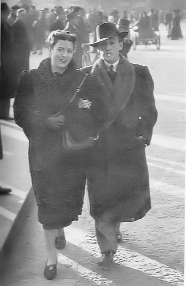 [Totò e Diana Rogliani a Milano 1938]